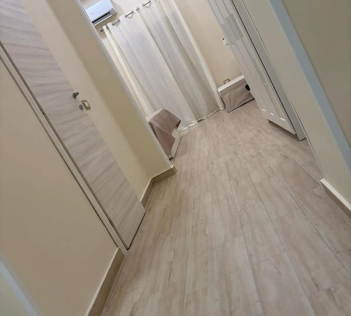 Guest house Vikolo Apartments Naples Italy