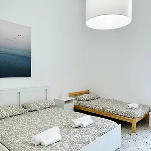  Affittacamere Residenza Caracciolo